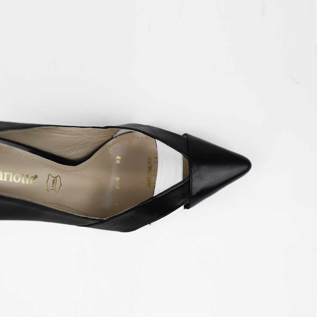 Zapatilla puntal en piel color negro con blanco