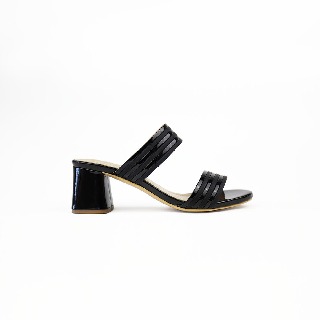 Sandalia color negro tipo mule