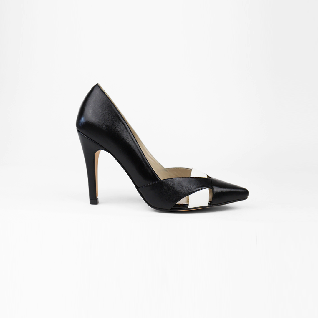 Zapatilla puntal en piel color negro con blanco