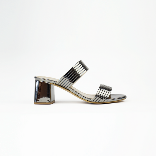 Sandalia color acero tipo mule