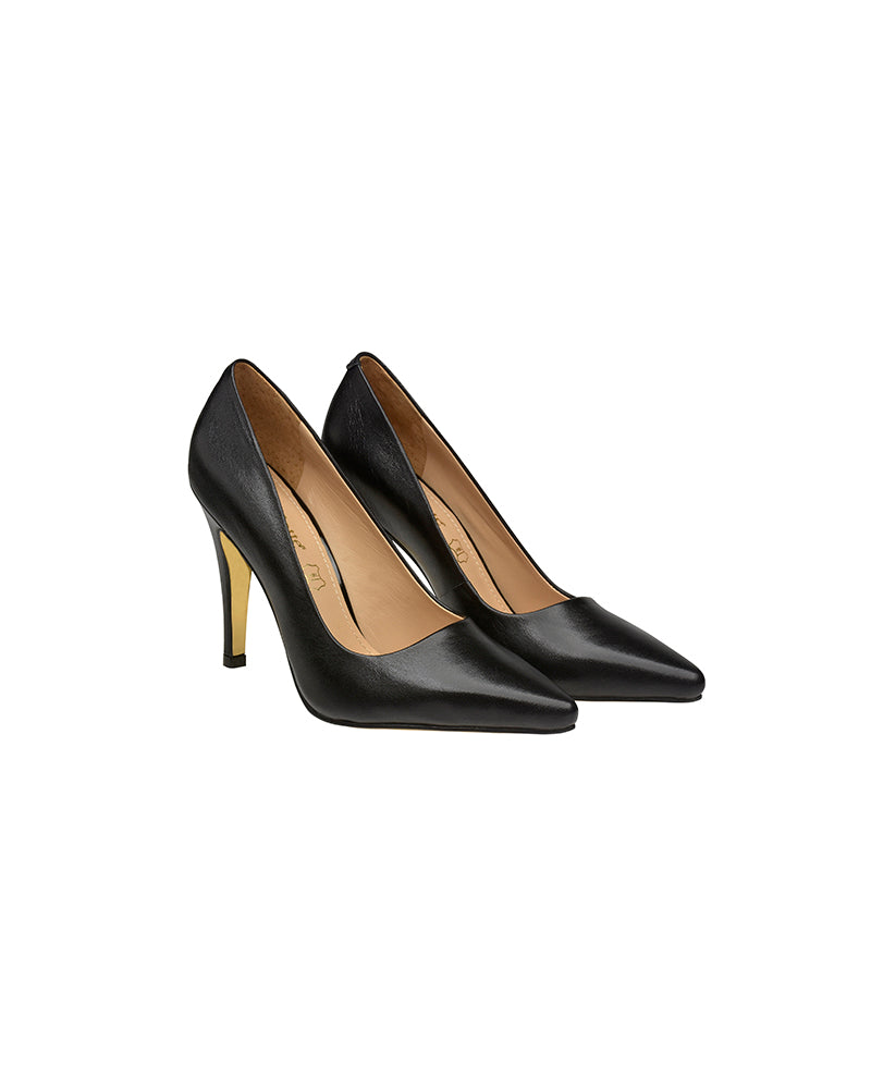 Zapatilla de piel color negro tacón alto