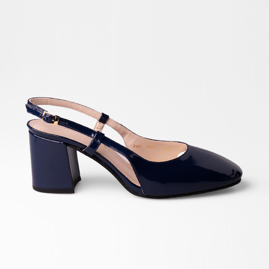 Zapatilla azul marino con tacón ancho