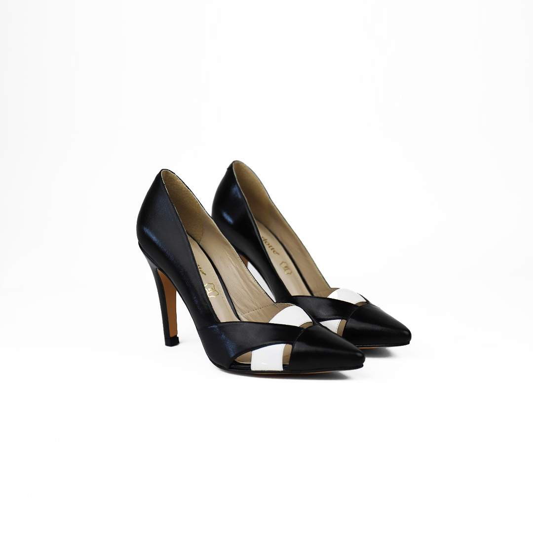 Zapatilla puntal en piel color negro con blanco