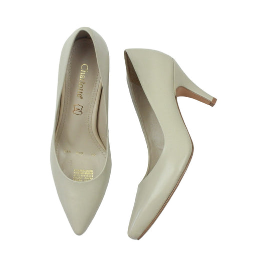 Zapatos de tacón medio para mujer de piel color marfil
